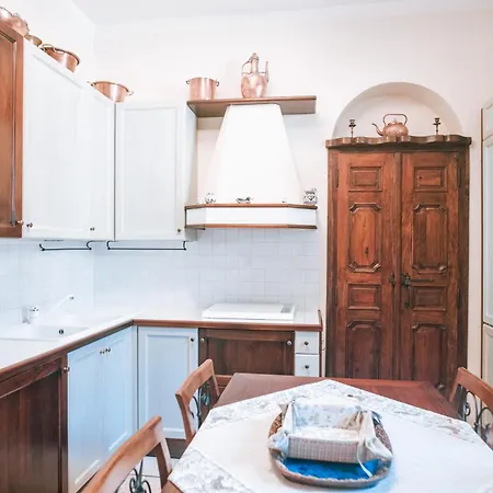 Authentic Italian Nyaraló Cadenabbia